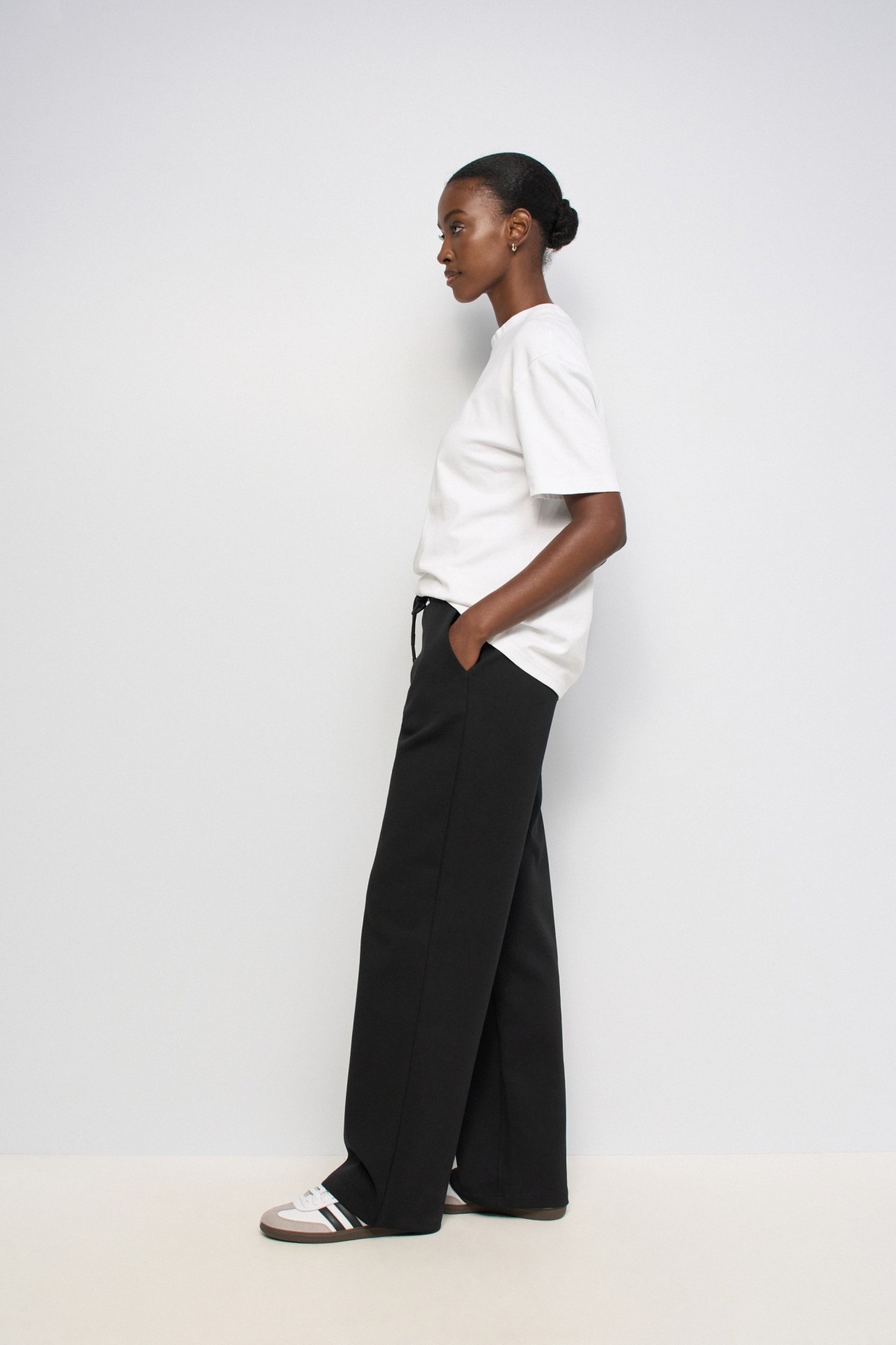 PANTALONES JOGGER DE PUNTO CON PIERNA STRAIGHT