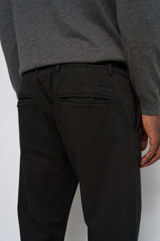 PANTALONES JOGGERS DE PIERNA STRAIGHT