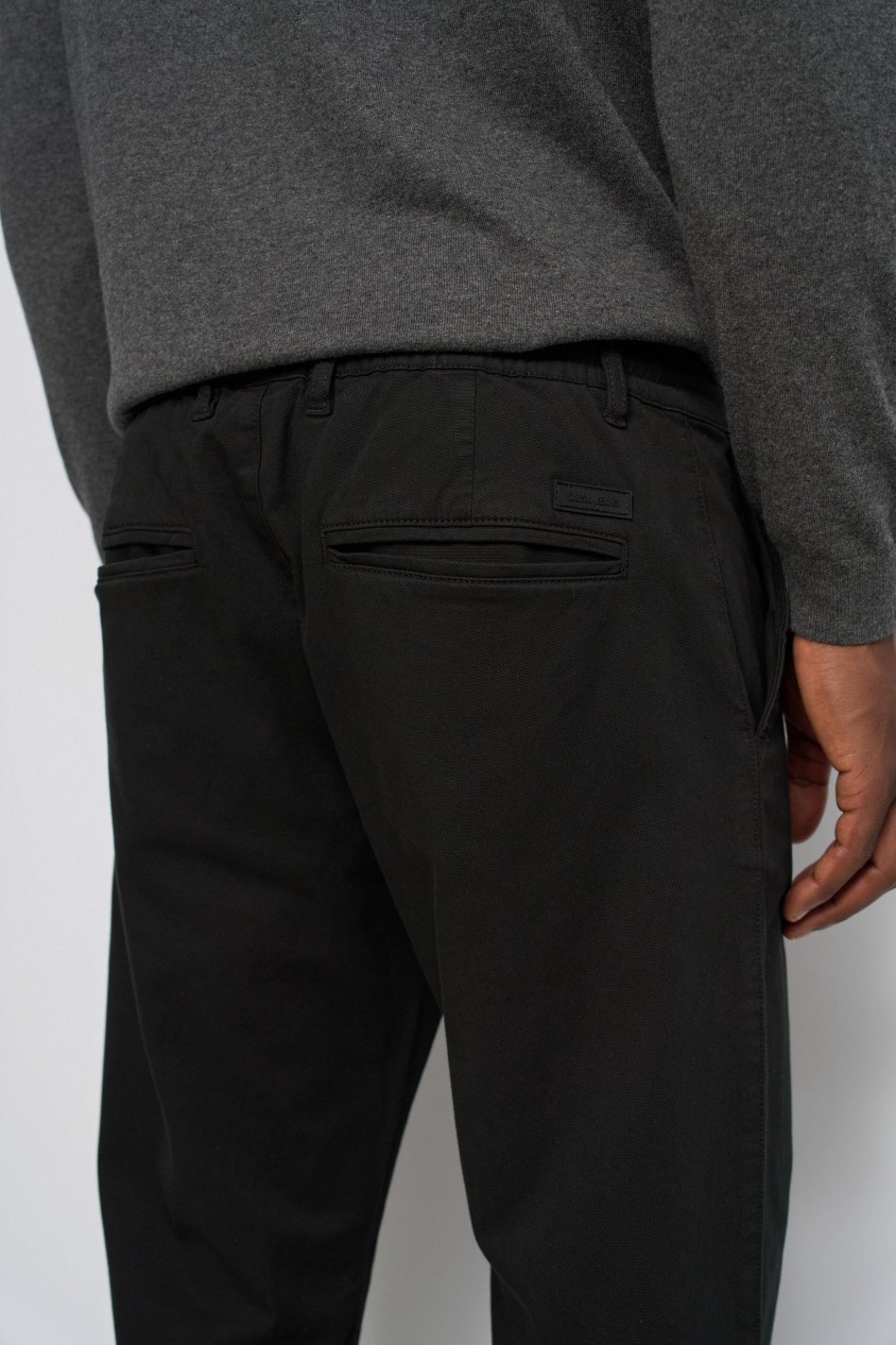 STRAIGHT LEG JOGGERS