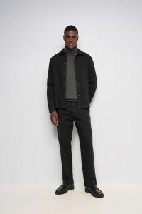CAL�AS JOGGERS COM PERNA STRAIGHT