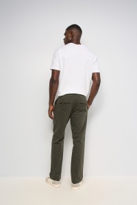 CAL�AS JOGGERS COM PERNA STRAIGHT