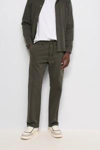 CAL�AS JOGGERS COM PERNA STRAIGHT