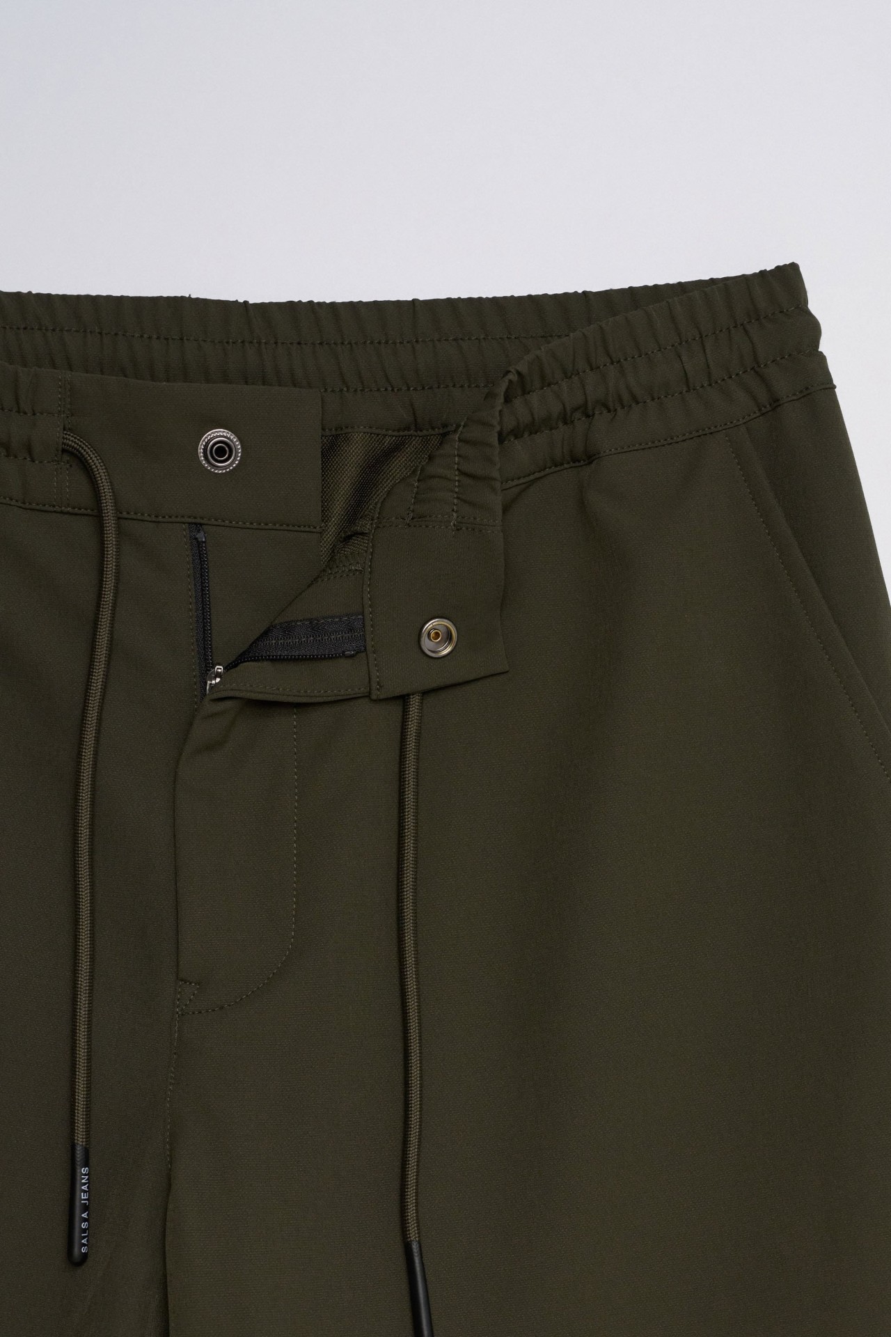 WOVEN JOGGERS