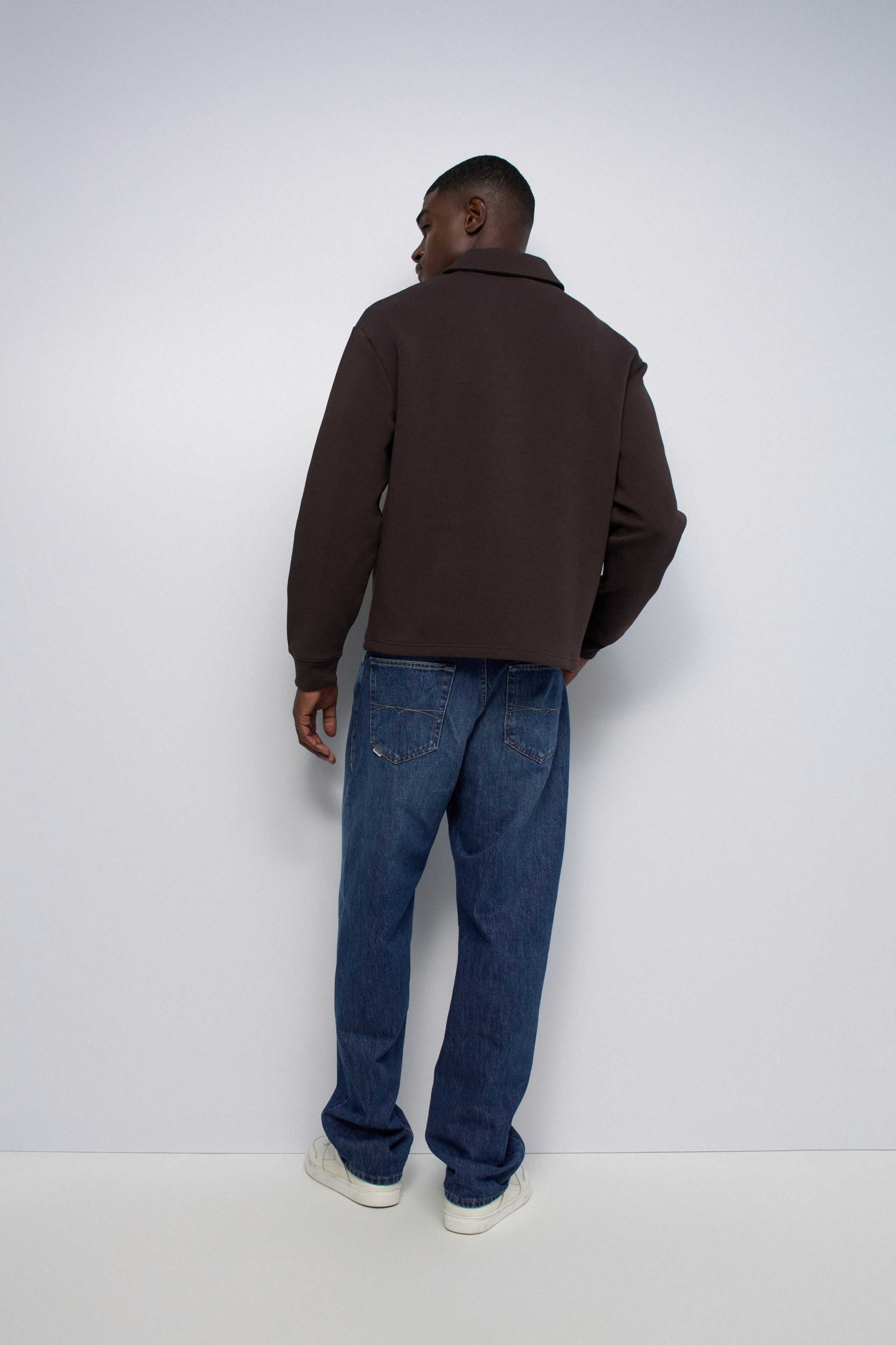 SUDADERA DE PUNTO CON MEDIA CREMALLERA