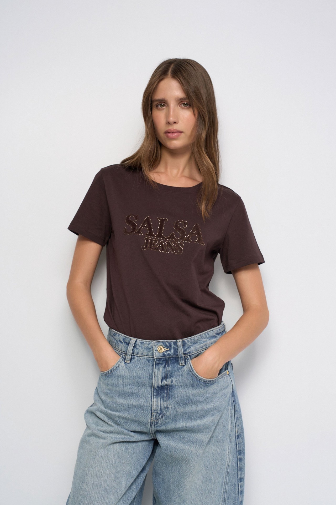 T-SHIRT COM BRANDING