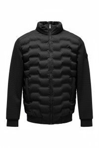 CHAQUETA CON MEZCLA DE MATERIALES