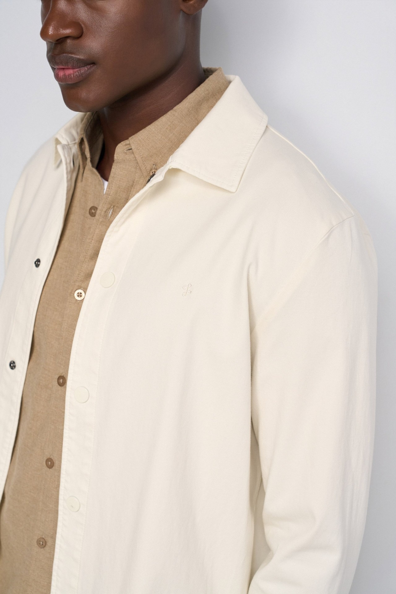SOBRECAMISA COM BRANDING