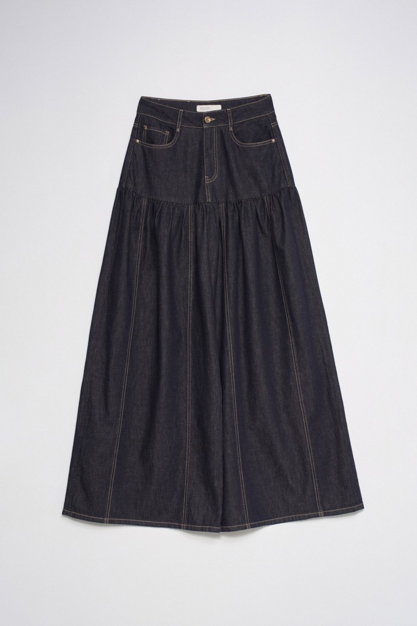 SUPER WIDE LEG JEANS MIT ROCK-EFFEKT AUS RAW DENIM