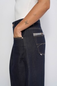 BARREL JEANS IN RAW DENIM