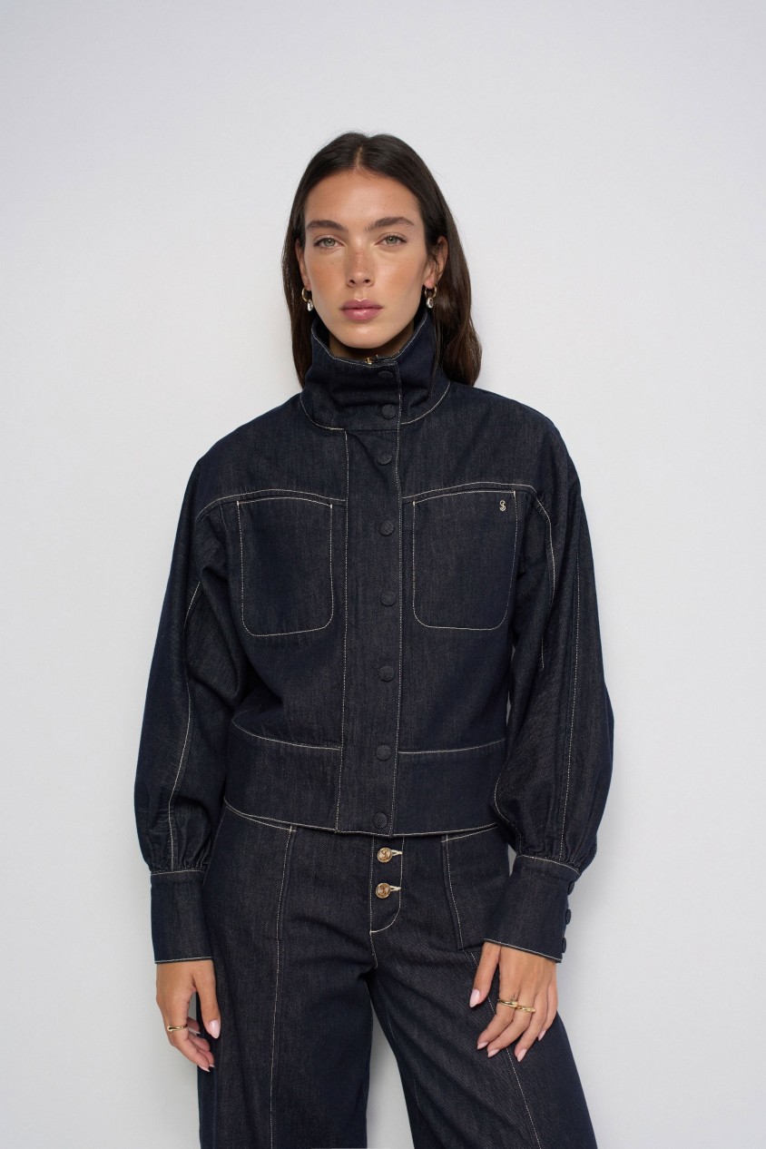 BOMBER EN RAW DENIM