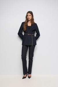 BLAZER EN DENIM CEINTUR�