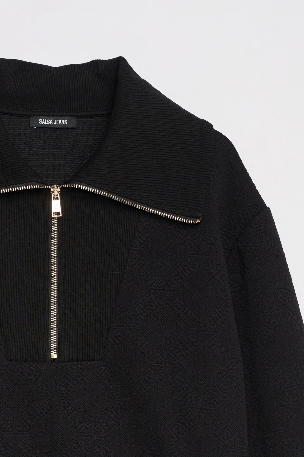 SWEATSHIRT COM JACQUARD E FECHO