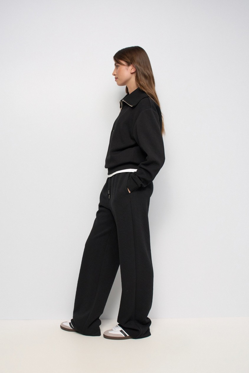 SWEATSHIRT COM JACQUARD E FECHO