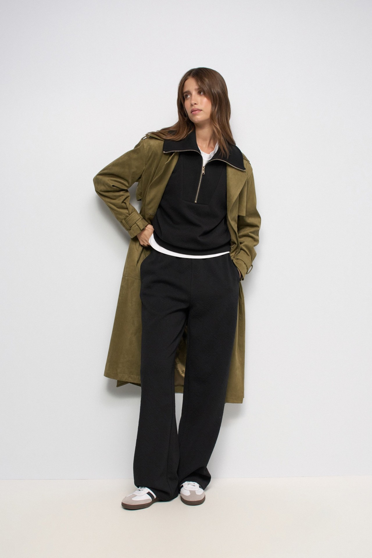 SWEATSHIRT COM JACQUARD E FECHO