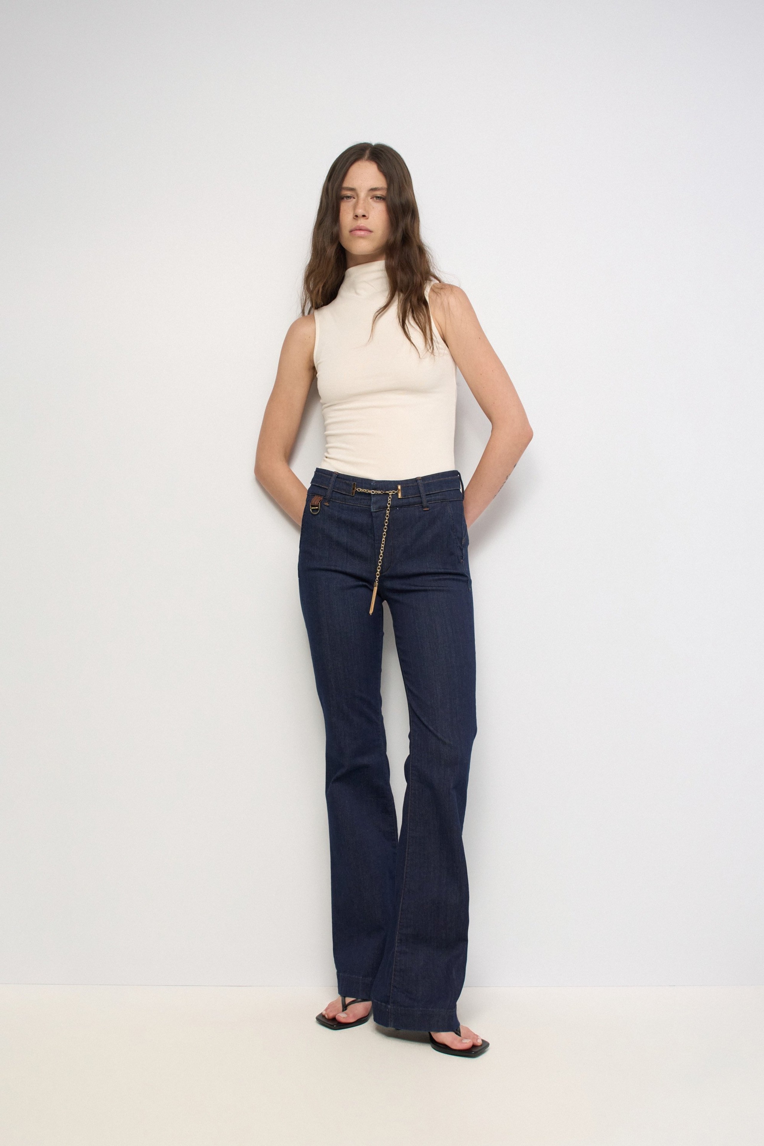 SECRET CHINO PUSH IN FLARE