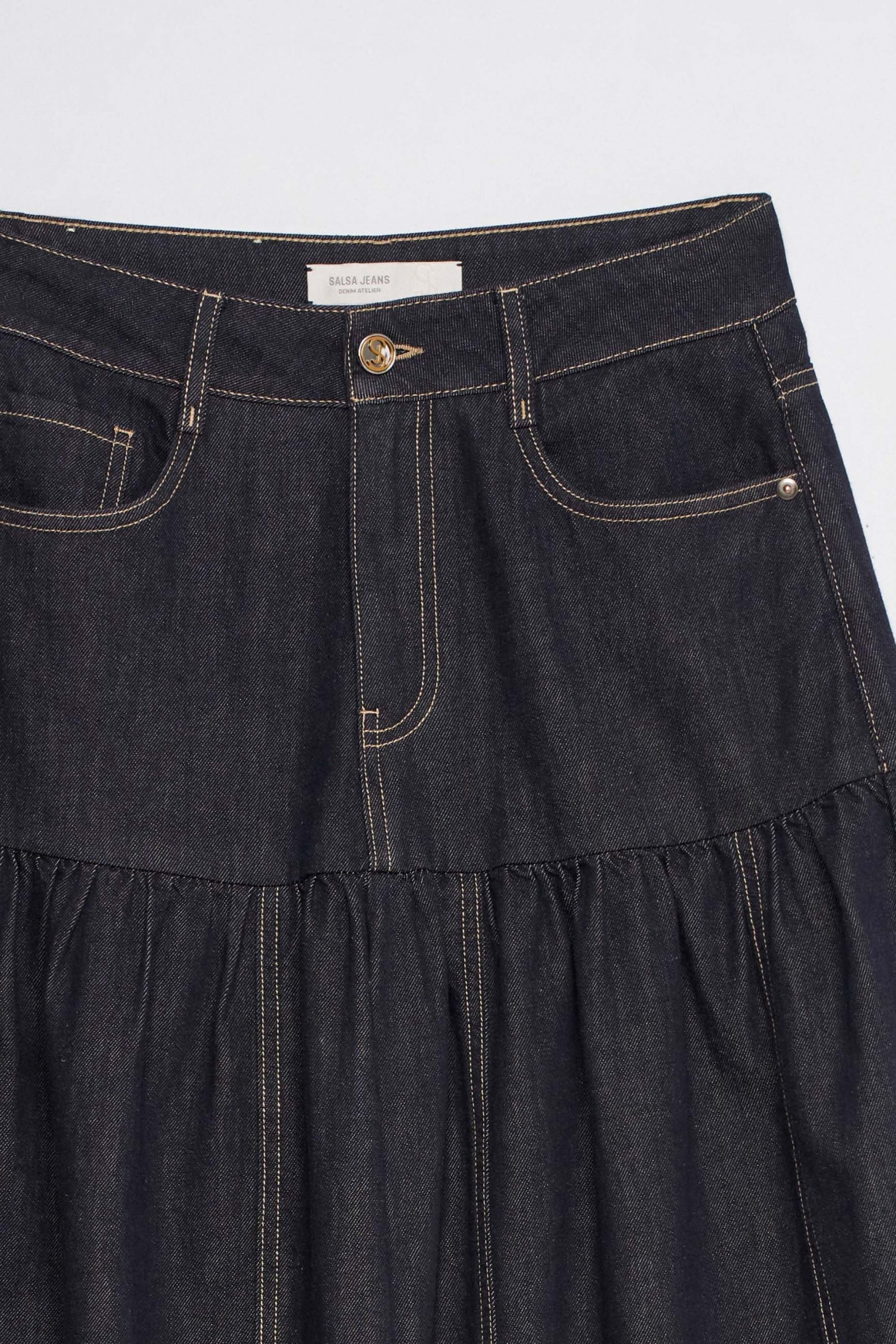 SUPER WIDE LEG JEANS MIT ROCK-EFFEKT DENIM ATELIER