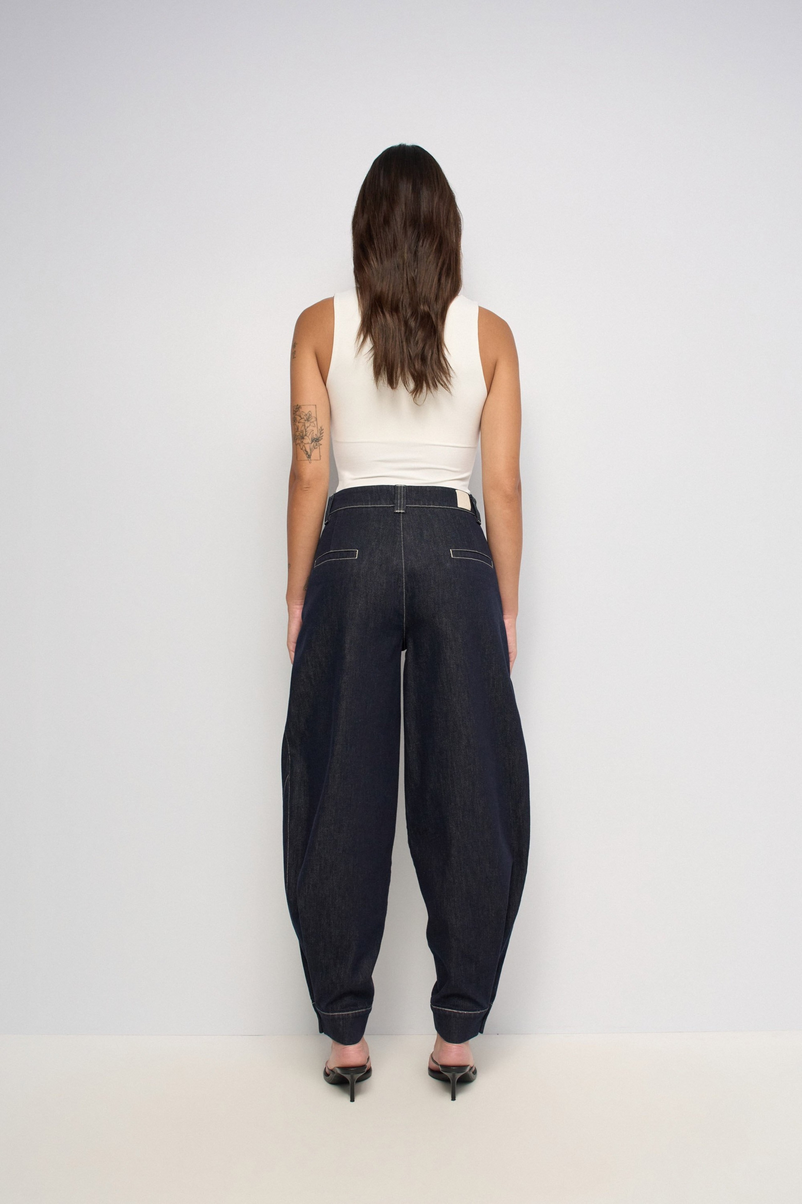 JEAN BARREL DENIM ATELIER