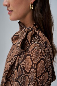 ANIMAL PRINT STAR CLUB BLOUSE ANIMAL PRINT STAR CLUB BLOUSE