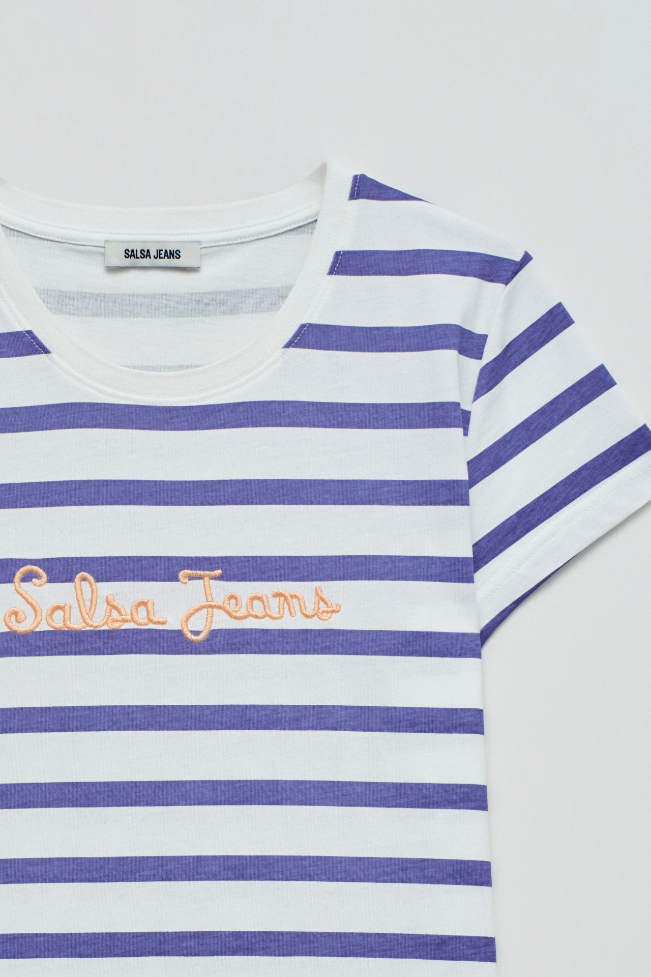 T-SHIRT DE RAYAS CON BRANDING STAR CLUB