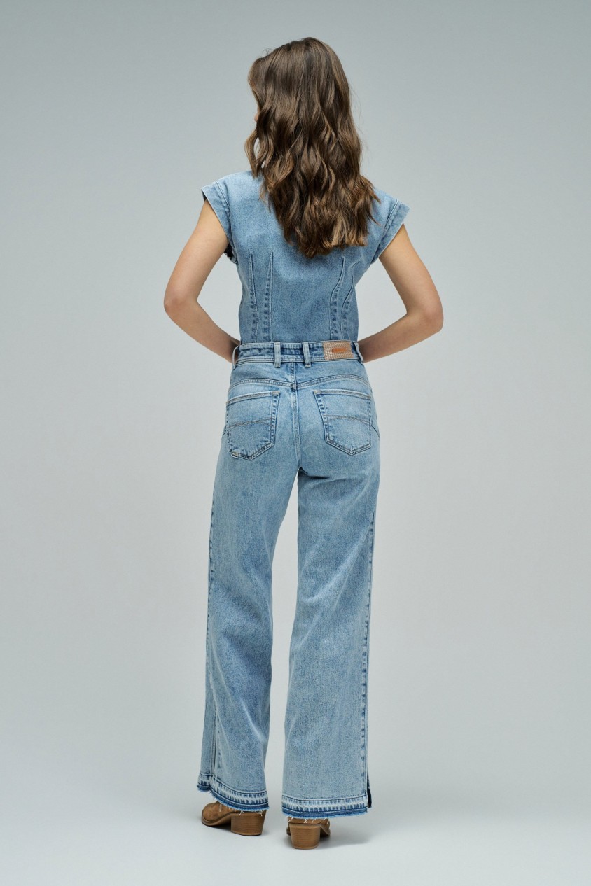 FAITH PUSH IN WIDE JEANS STAR CLUB