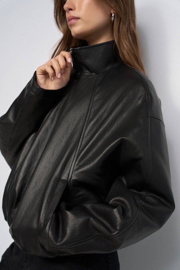 BOMBER MET LEEREFFECT