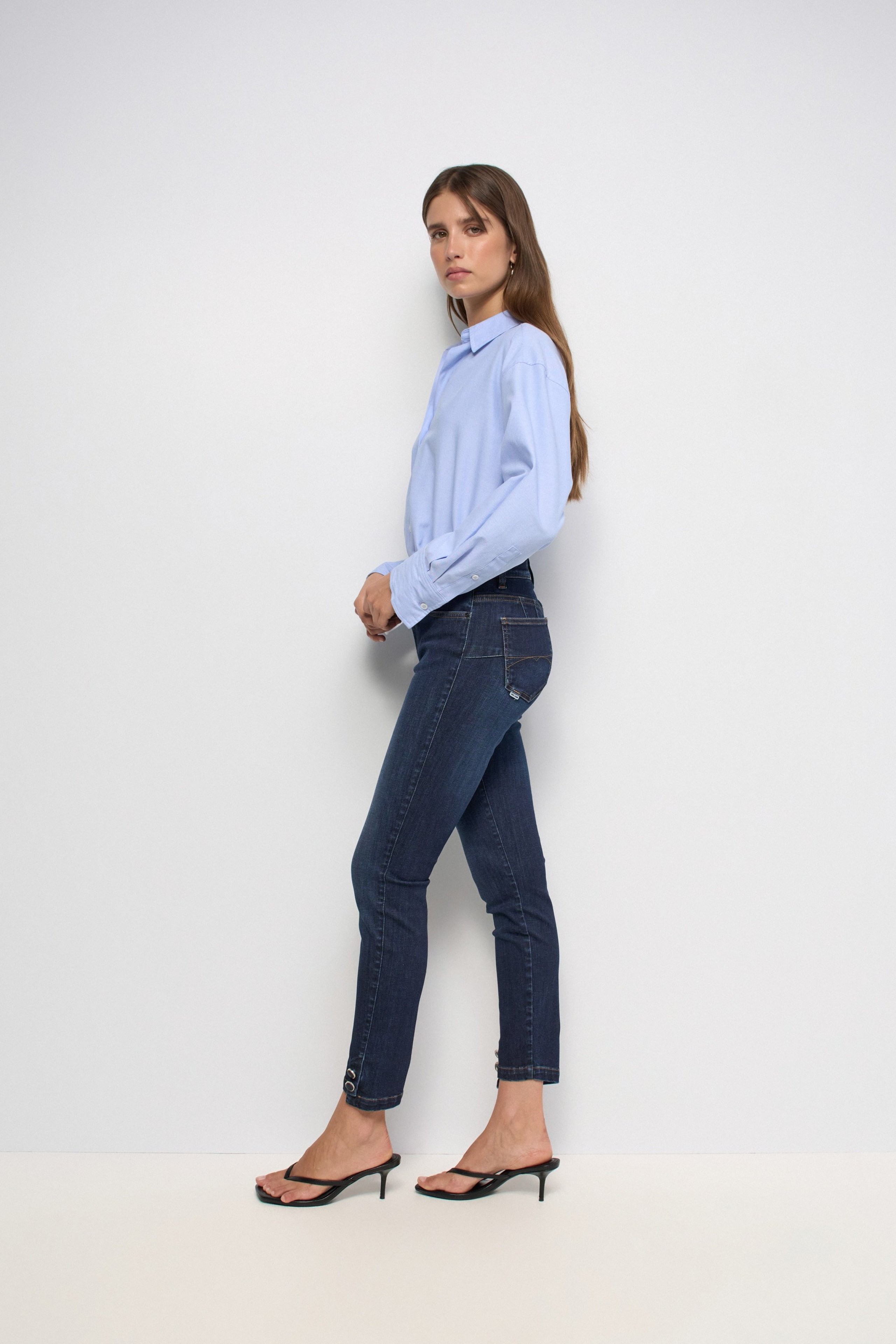 VAQUEROS DESTINY PUSH UP CROPPED SKINNY