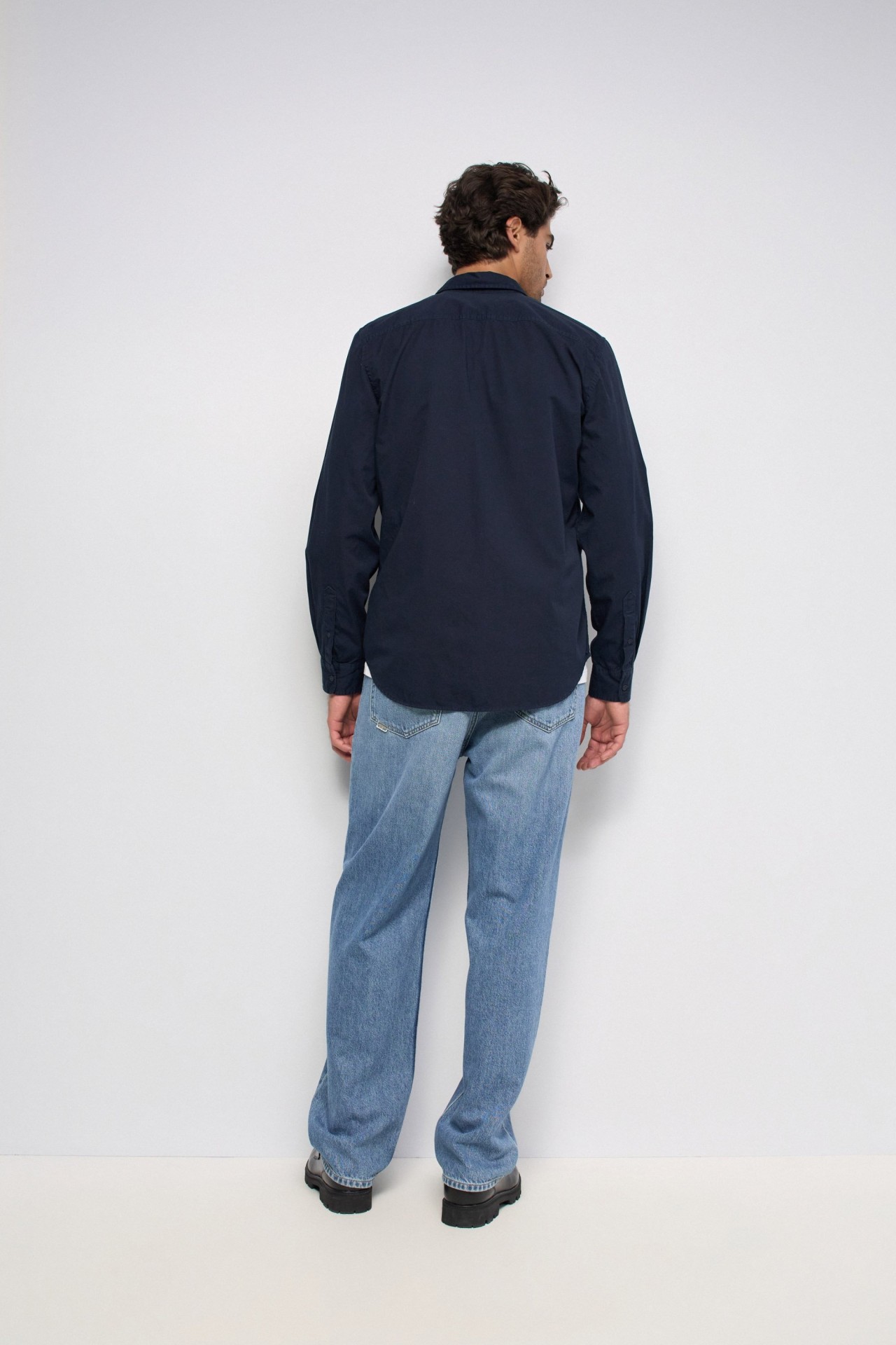 CAMISA B�SICA