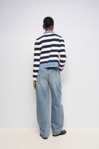 STRICKJACKE MIT DENIMDETAILS