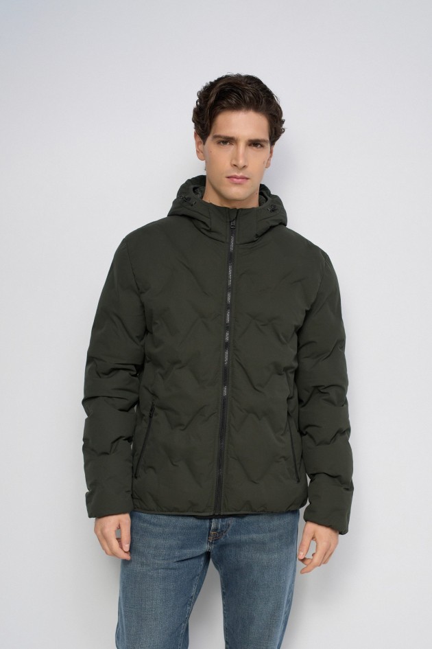 PUFFER JACKET WITH POCKETS