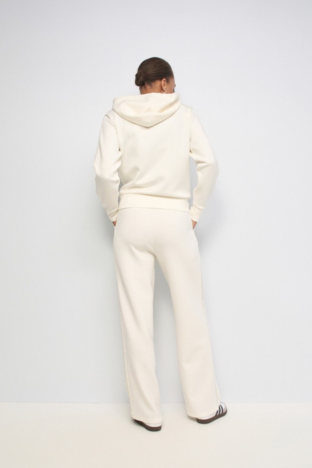 VESTE EN MAILLE
