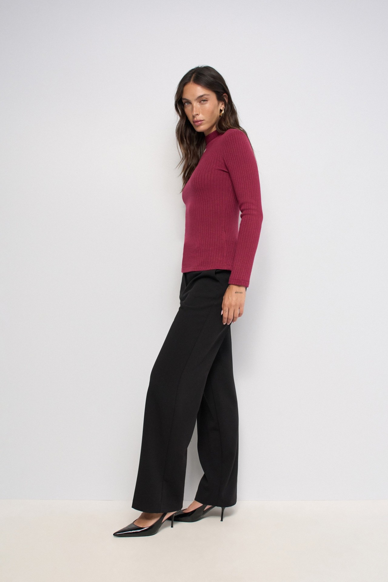 PULL EN MAILLE C�TEL�E
