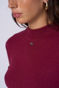 PULL EN MAILLE C�TEL�E