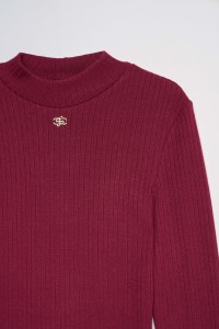 PULL EN MAILLE C�TEL�E