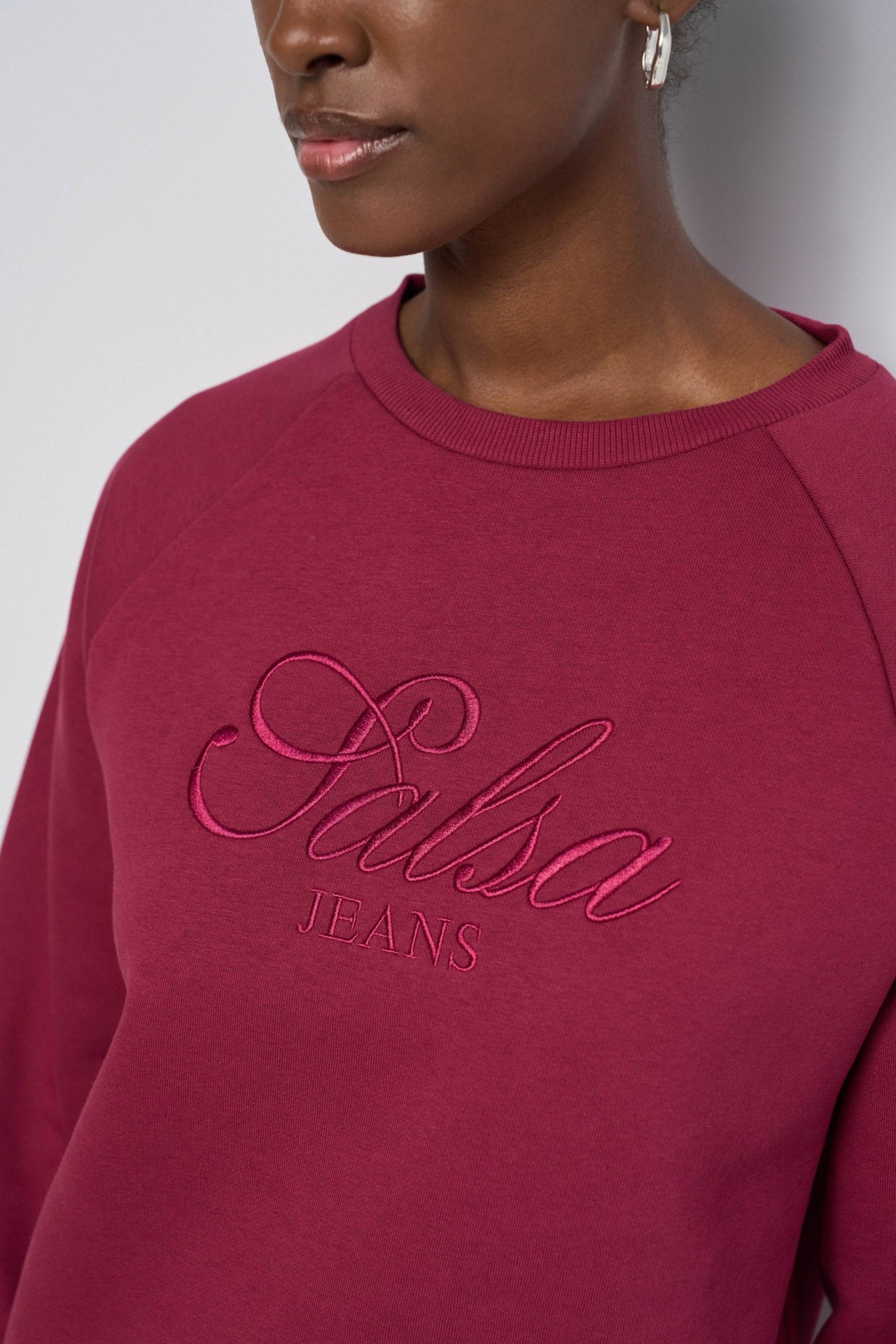 SWEATSHIRT AVEC BRANDING