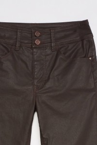 SECRET PUSH IN BOOTCUT COATED JEANS SECRET PUSH IN BOOTCUT COATED JEANS