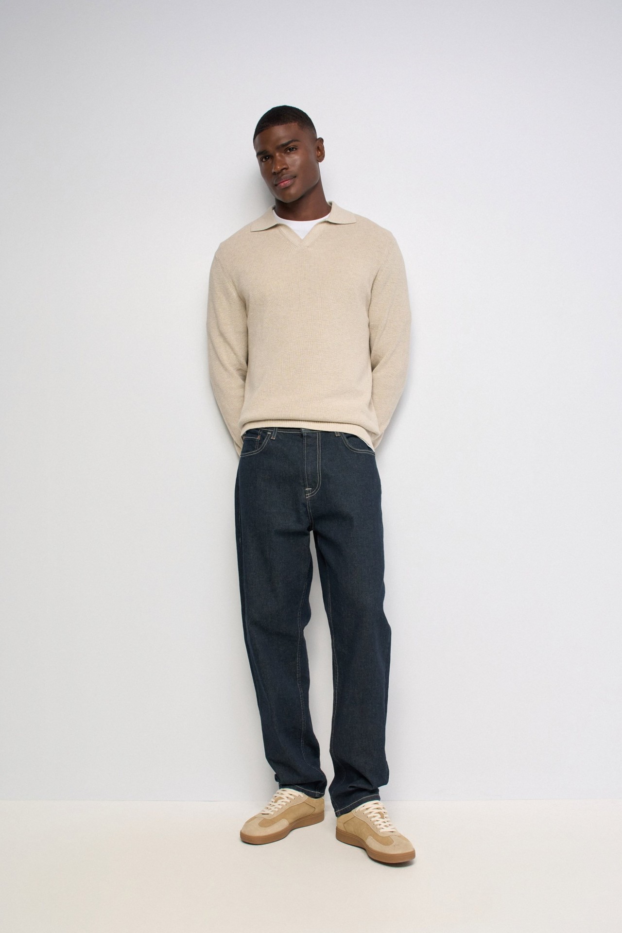 RELAXED FIT JEANS
