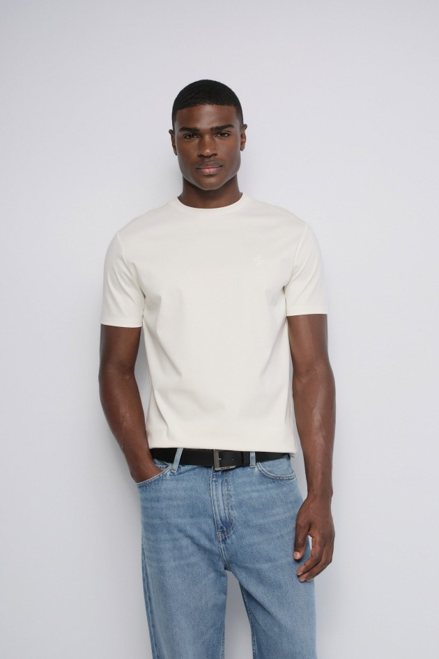 T-SHIRT AVEC BRANDING