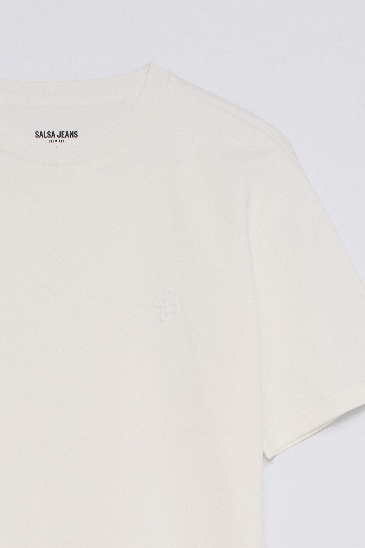 T-SHIRT AVEC BRANDING