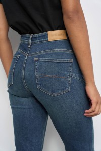 JEAN FAITH PUSH IN STRAIGHT JEAN FAITH PUSH IN STRAIGHT
