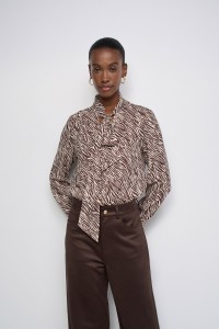 CHEMISE ANIMAL PRINT AVEC LIEN AU COU