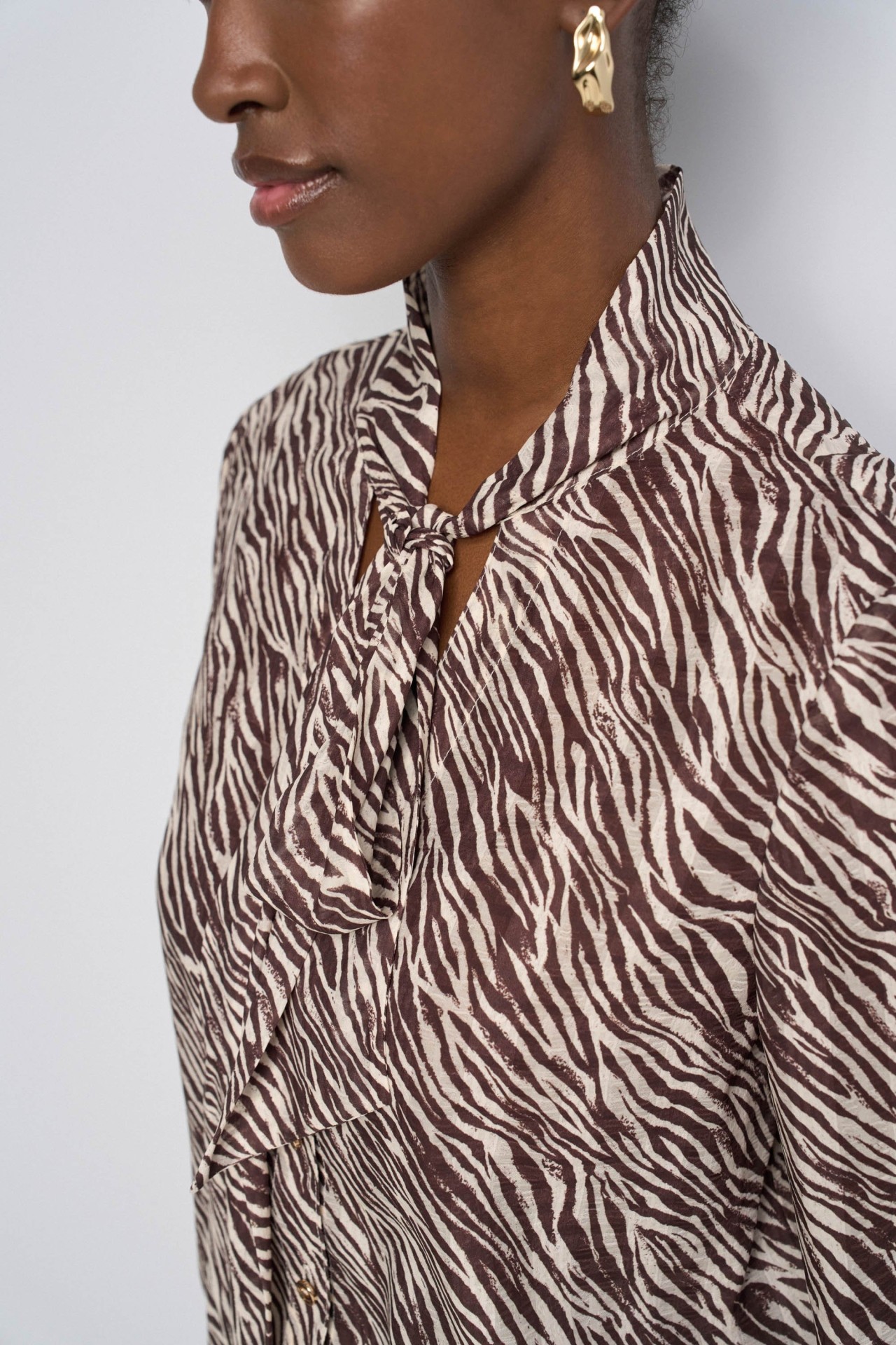 ANIMAL-PRINT-BLUSE MIT SCHLEIFE