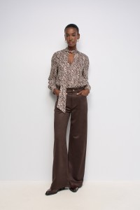 CHEMISE ANIMAL PRINT AVEC LIEN AU COU