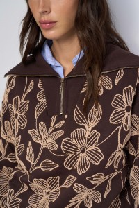 SWEAT � DEMI-ZIP AVEC BRODERIES