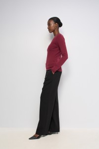 PULL FRONC� SUR LA POITRINE