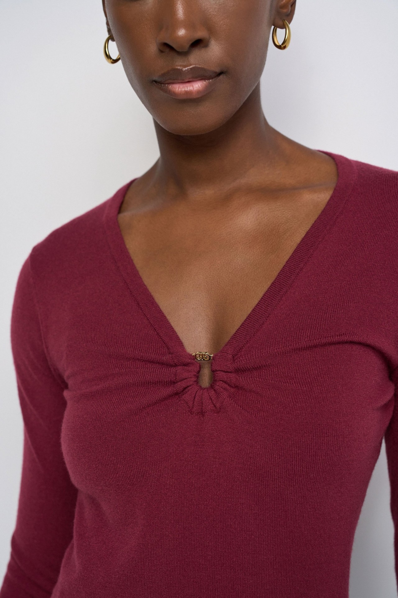PULL FRONC� SUR LA POITRINE