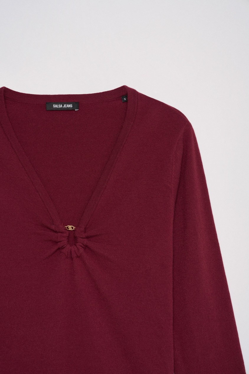 PULLOVER MIT RAFFUNG AN DER BRUST