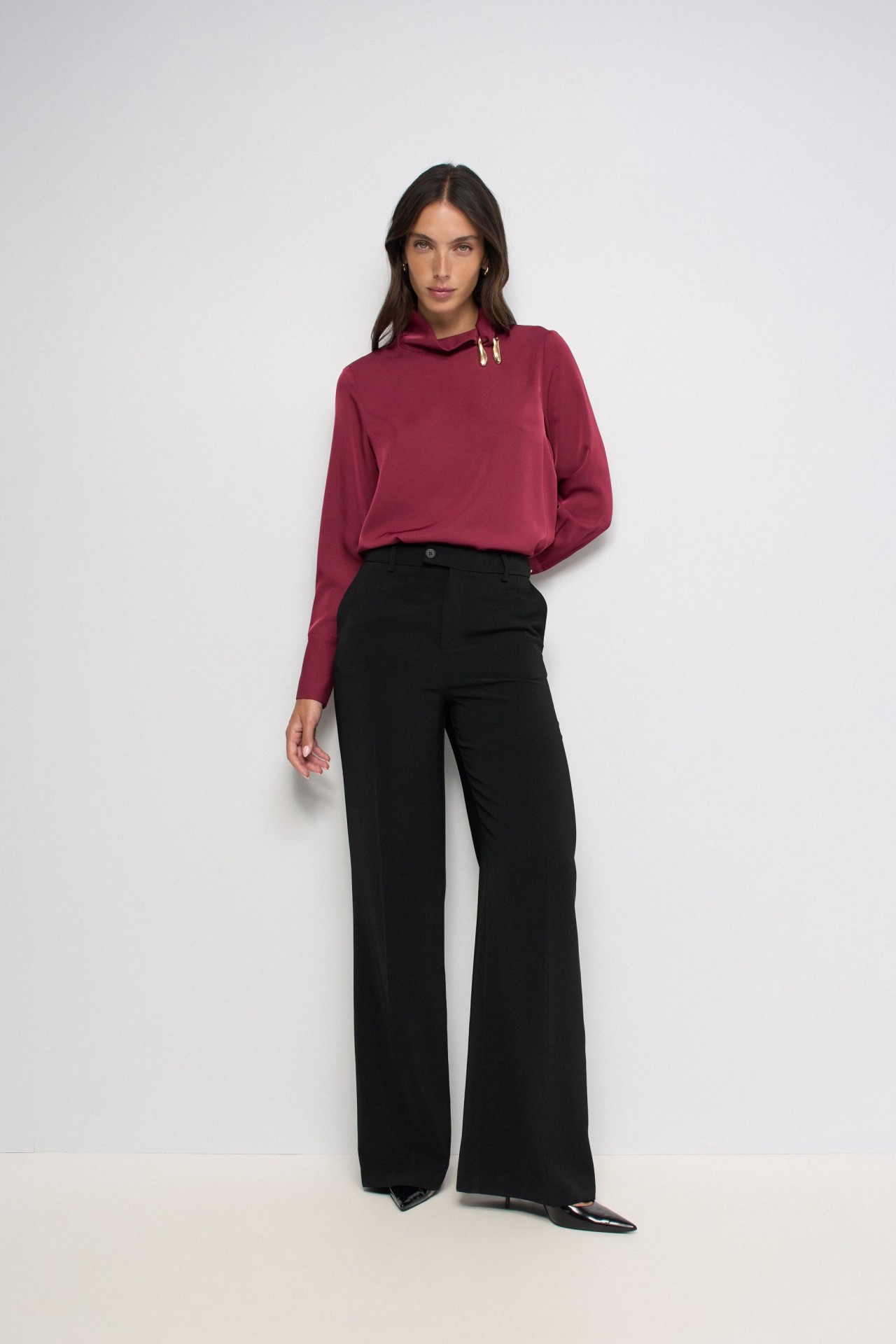 BLOUSE AVEC D�TAIL M�TALLIQUE