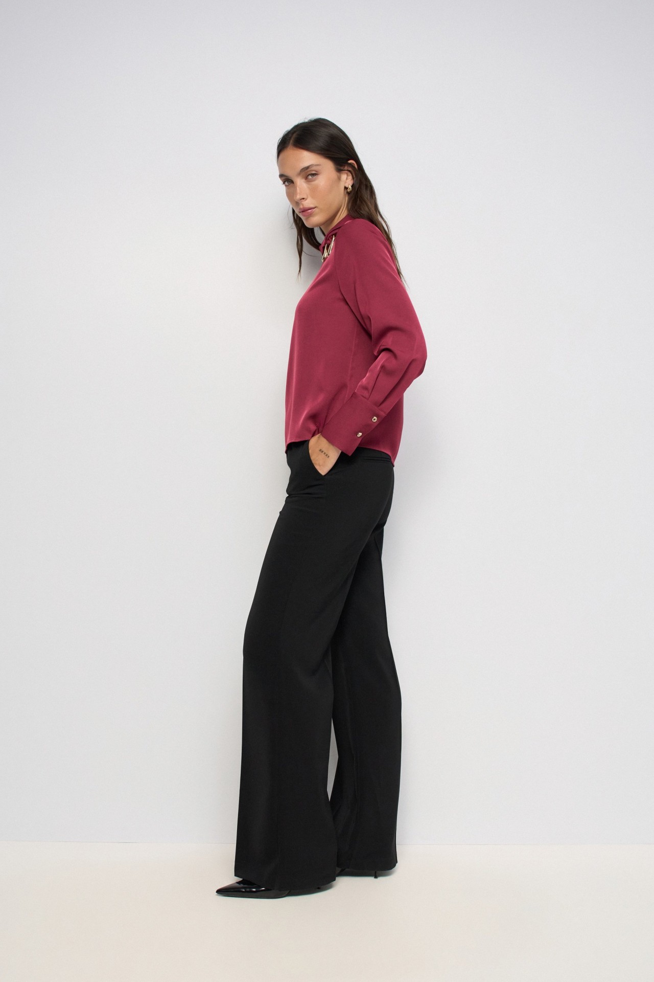BLOUSE AVEC D�TAIL M�TALLIQUE