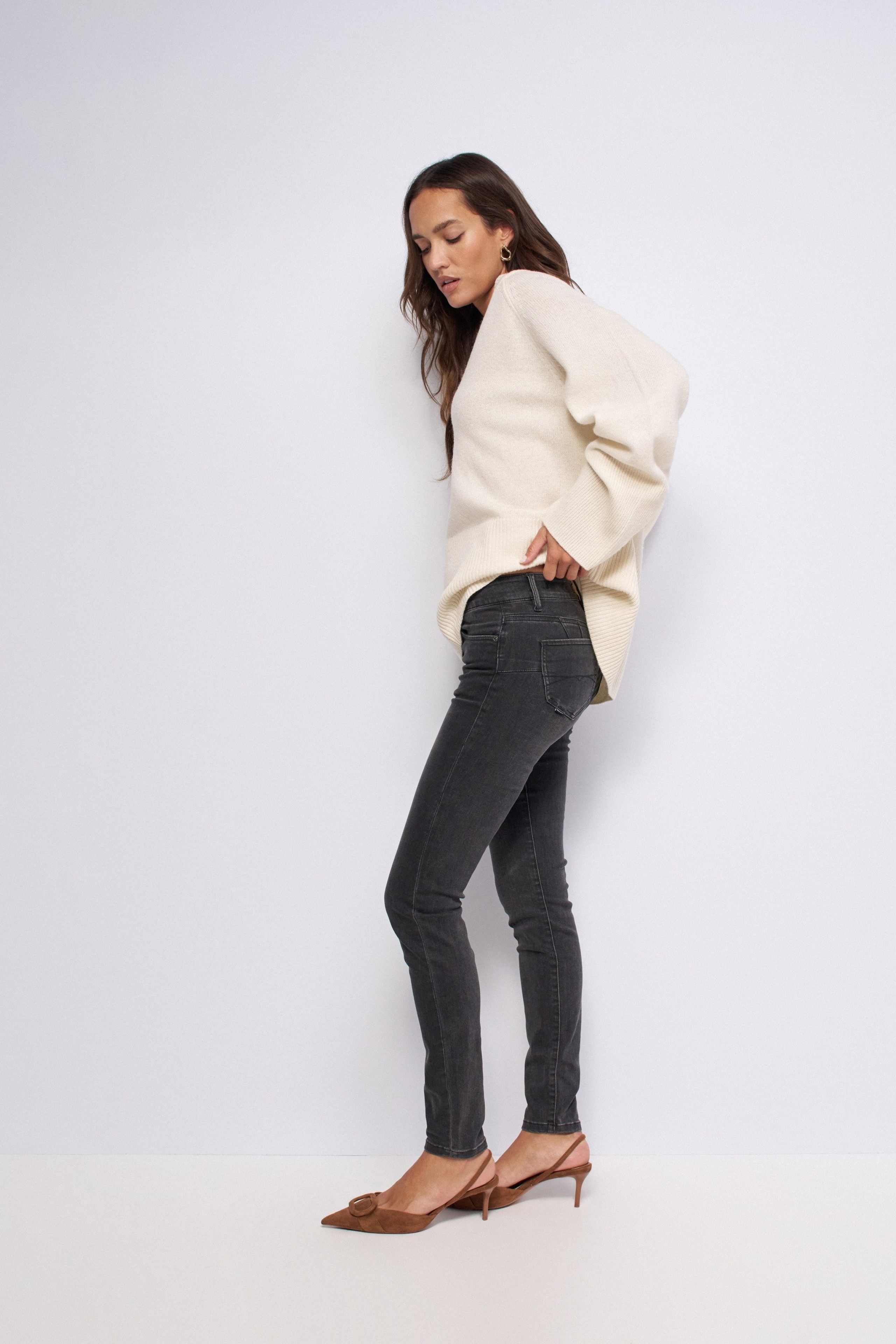 WONDER PUSH UP SKINNY JEANS