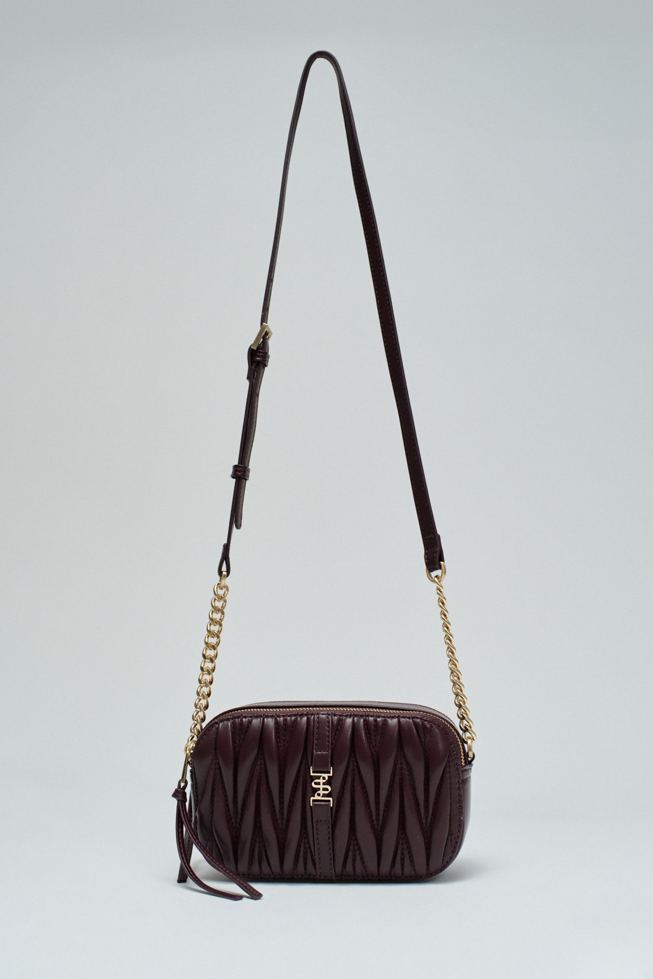 SAC MATELASS� EFFET CUIR